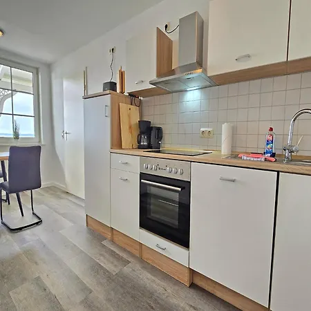 Apartment Baedervilla Emma - Fw Ostseepanorama Sassnitz