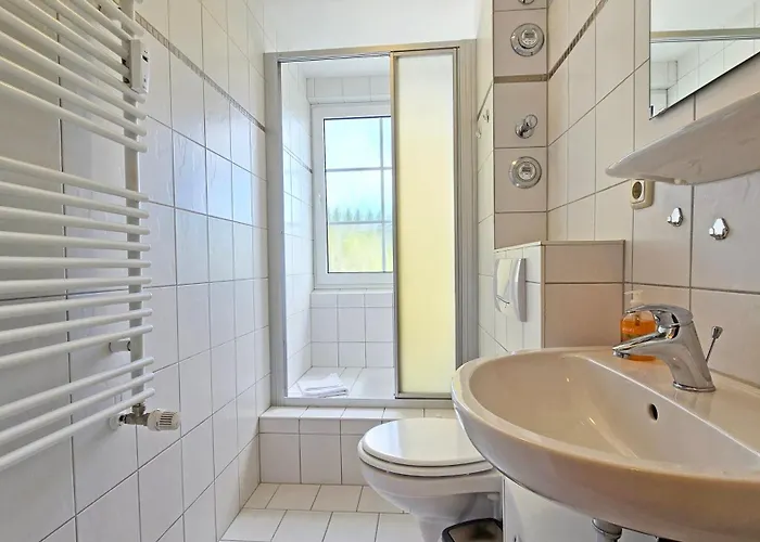Baedervilla Emma - Fw Ostseepanorama Villa